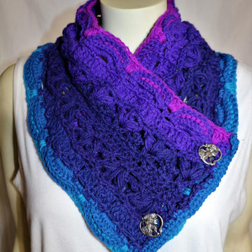 Roxy's Cowl