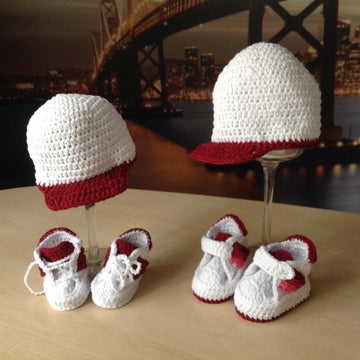 Sporty Baby Bootie & Hat Set N 232