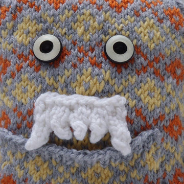 Maillie, the travelling monster