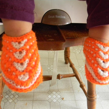 Seamless Slip-Stitch Slippers for Babies, sizes 6-9m and 12-18m.