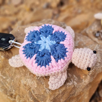Turtle shaped key cover crochet pattern T21