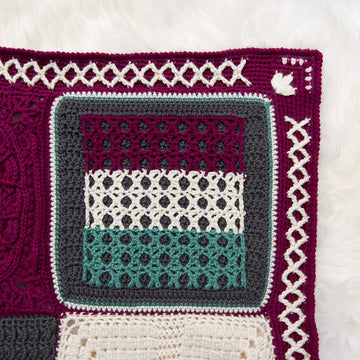 Kisses 12" Square