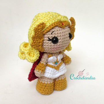 She-ra amigurumi doll - crochet pattern by Crochelandia
