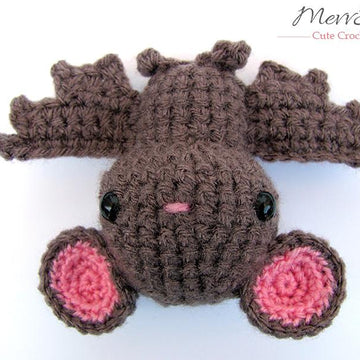 Amigurumi Bat