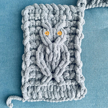 Cable Owls Blanket