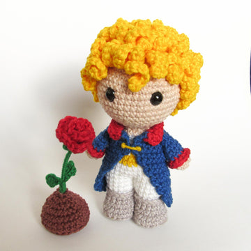 The Little Prince amigurumi doll - crochet pattern by Crochelandia