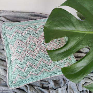 Dainty Diamond Pillow