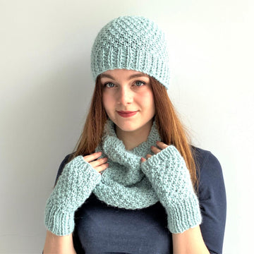 'Glacier Blue' Cowl