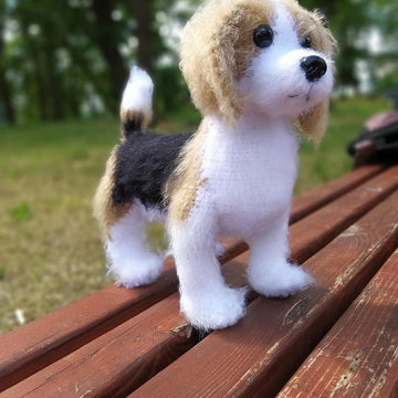 Realistic Crochet Pattern Dog Beagle