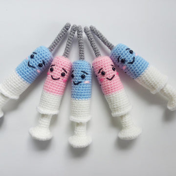 Crocheted vaccine Syringe