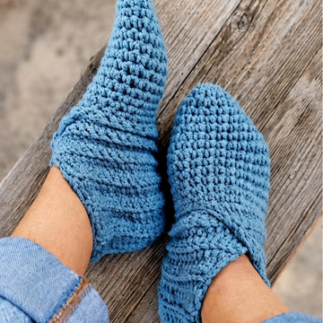 Cozy crochet slipper socks for adults and kids pattern S5