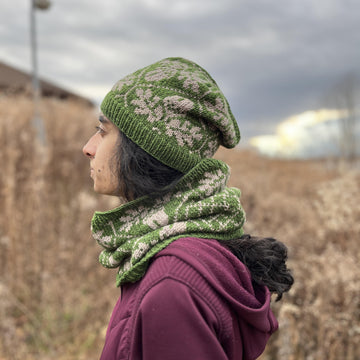 Acorn and Oak Hat (Knit)