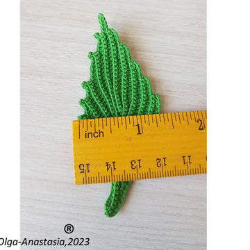 Ribbed leaf 3