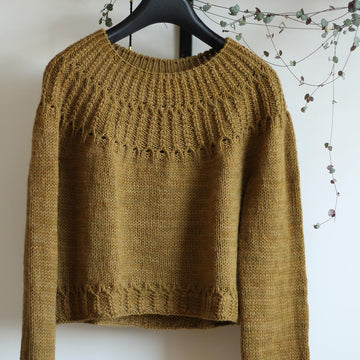 Javelin pullover