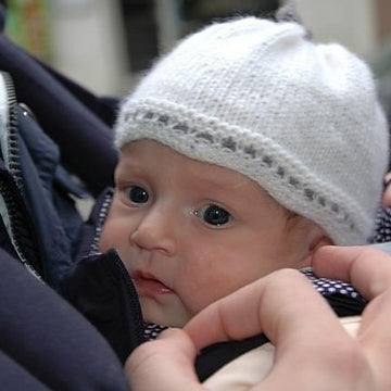 Petit Nuage (Cashmere Cardigan and Baby Beanie)