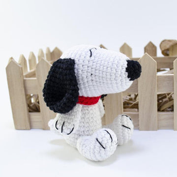 Amigurumi Snoopy Dog