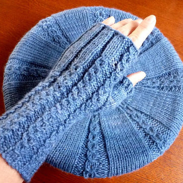 Pointer Mitts and Cap or Beret
