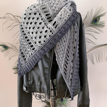 Triangular Scarf "Endeis"