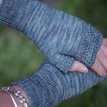 Feathered Mitts