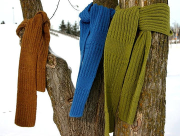 Shifting ribs scarf