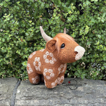 Hewie The African Flower Highland Cow