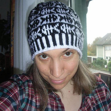 Fish & bone beanie