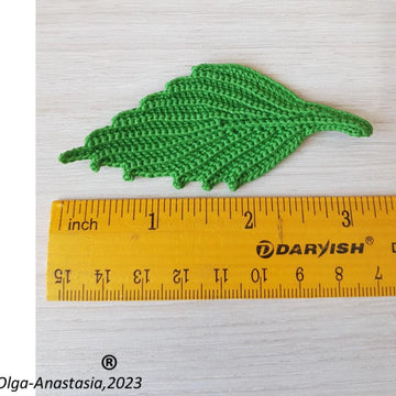Ribbed leaf 3