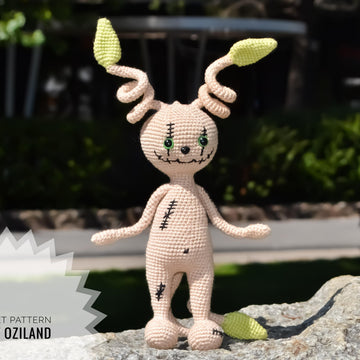 Amigurumi leaf voodoo monster