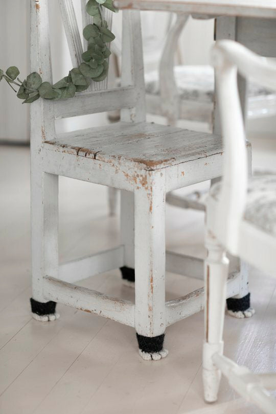 Cat Paw Chair Socks in Novita Natura - Downloadable PDF