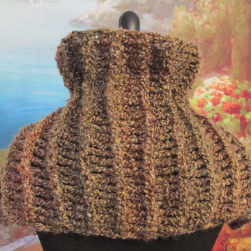Easy Squeezy Button Cowl