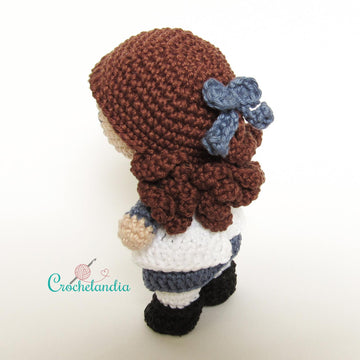 Diana Barry (Anne with an E) amigurumi doll - crochet pattern by Crochelandia