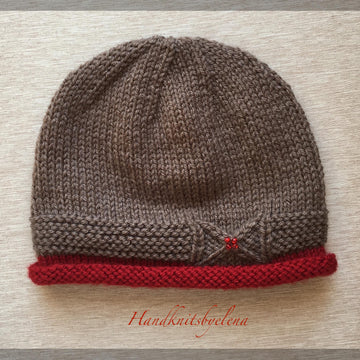 Hat with a Small Bow in Three Sizes