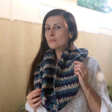 Marnie crochet loop scarf