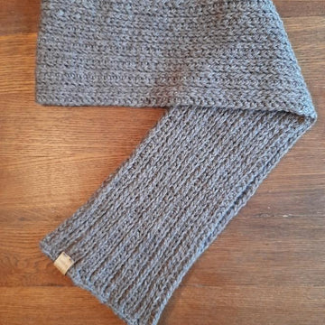 The Rugged Ridge Scarf