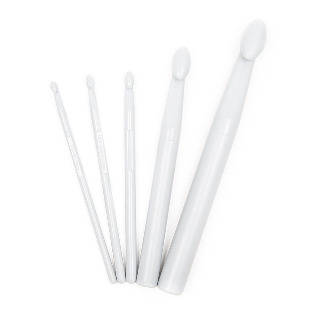 Pony Plastic Crochet Hook