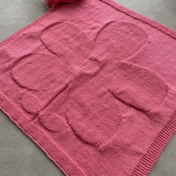 Big Daisy Flower Blanket
