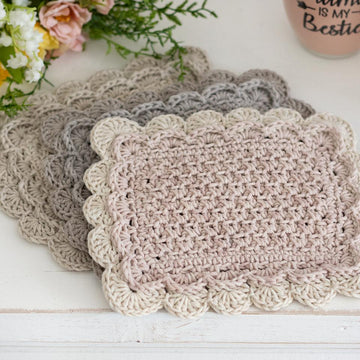 Quick and Easy Scalloped Mug Rug