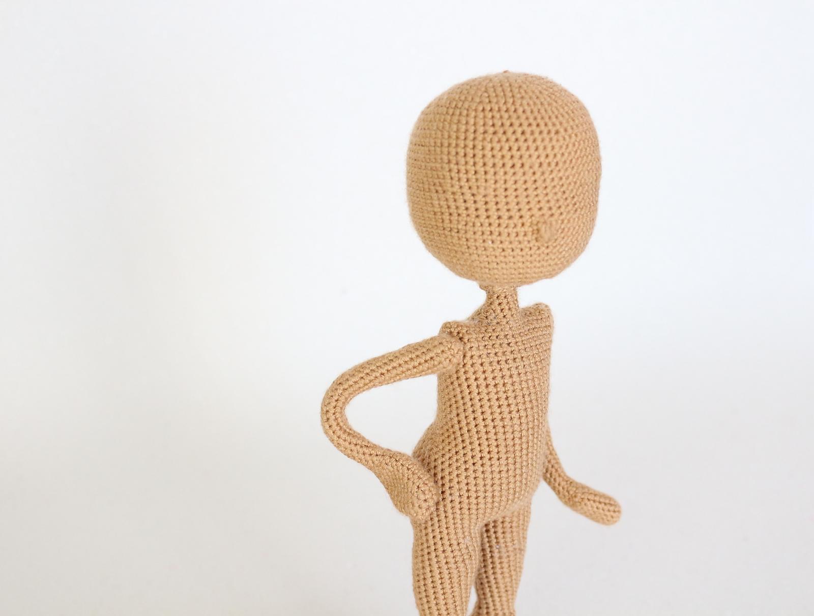 Basic Doll Body (moving head & arms)