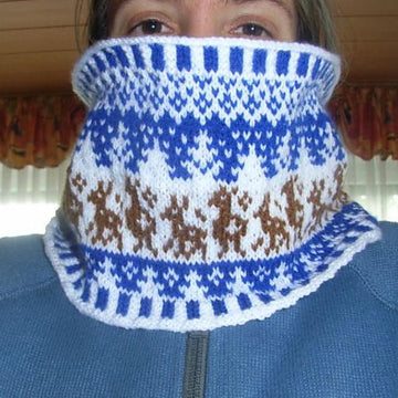 Roe deer winter cowl