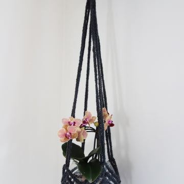 Knit Chevron Plant Pot Hanger