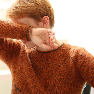 Rain Calling Pullover