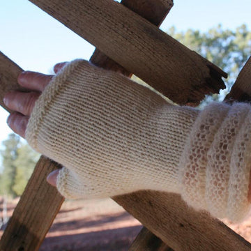 Powdered Sugar Fingerless Gloves