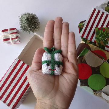 GIFT BOX     (Advent Calendar)