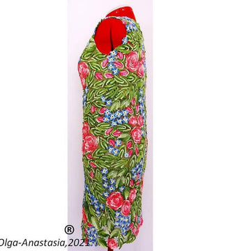 Dress of roses and leaves