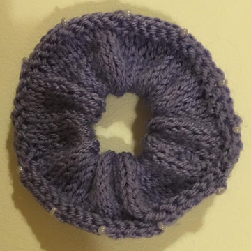 SIMPLE KNITTED BEADED SCRUNCHY