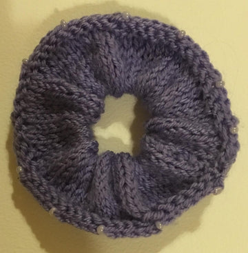 SIMPLE KNITTED BEADED SCRUNCHY