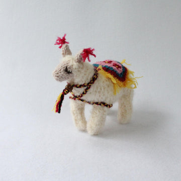 Trip to Peru, Peruvian Girls & Llama