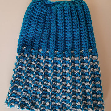 Ribbed stitch ponytail hat