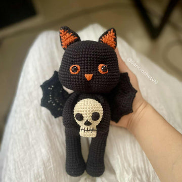Bat Cat With Skull Amigurumi