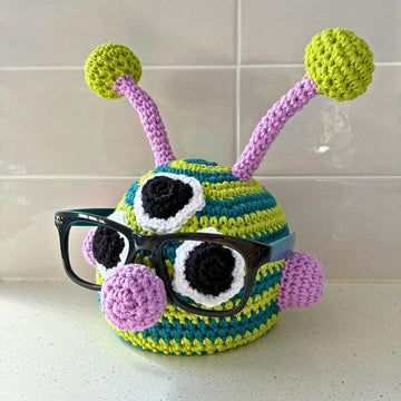 ALIEN GLASSES HOLDER
